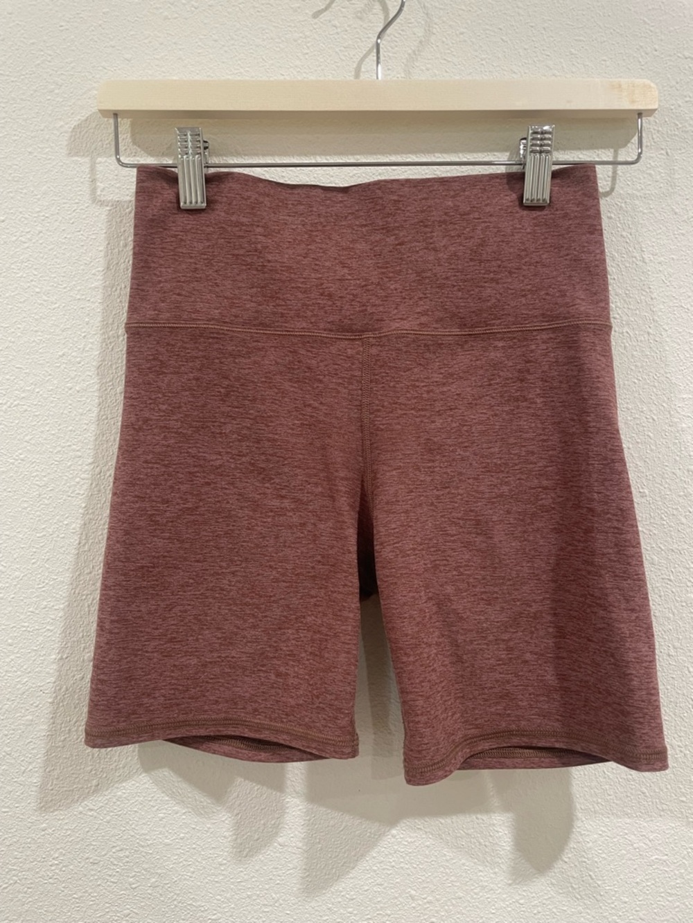 Vuori High-Rise Athletic Yoga Bike Shorts in Mauve Pink Size Small
